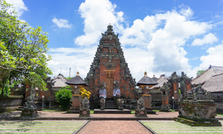 temple - family art ubud - Family Offering Trip